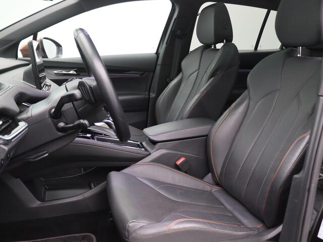 Skoda Enyaq iV 80 Founders Edition Black 204PK Aut. SOH 92,73%, Panoramadak, Trekhaak, Warmtepomp, 21" LM velgen, Memorystoel, 360gr. Camera, Stoel-Stuurverwarming