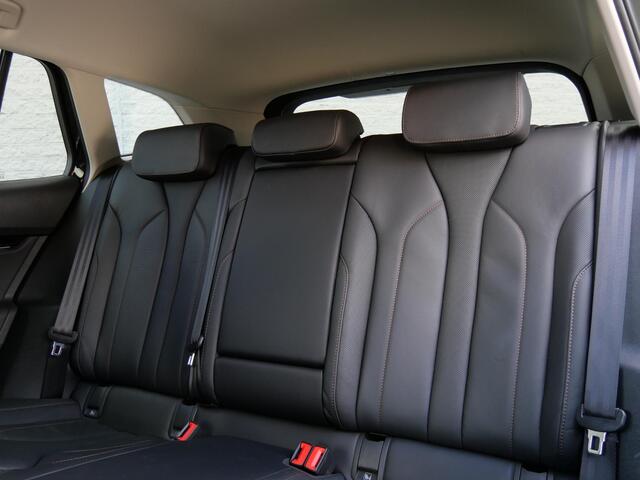Skoda Enyaq iV 80/ LEER/ ASSISTENTIE PACK/ COMFORT PACK/ CLIMATE PACK/ MATRIX LED/ 21INCH VELGEN/ SOH 94%