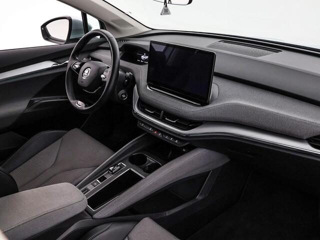Skoda Enyaq iV 50 150pk · SOH 94,5% · Panoramadak · Apple/Android Car Play · Camera · Navigatie · Cruise Control · 19'' Inch ·