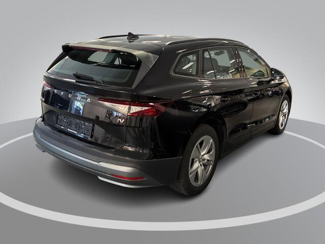Skoda Enyaq iV 50 150pk · SOH 92,9% · Apple/Android Car Play · Camera · Navigatie · Cruise Control · 19'' Inch ·