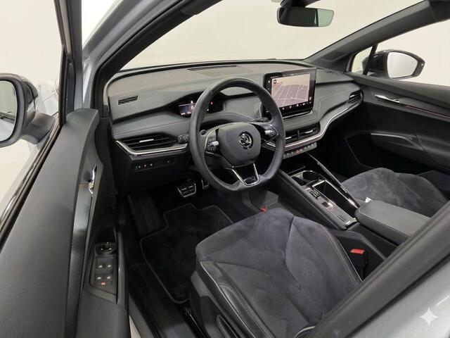 Skoda Enyaq iV 60 Sportline 180pk | Navigatie | Parkeercamera | Stoelverwarming | Adaptieve cruise controle