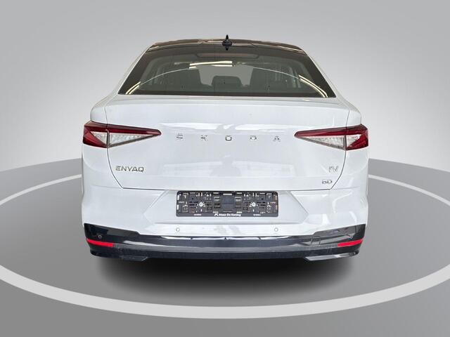Skoda Enyaq iV Coupé 60 180pk · SOH 94,1% · Panoramadak · Camera · Apple/Android Car Play · 19"Velgen · Sfeerverlichting · Elek. Inklapbare Spiegels ·