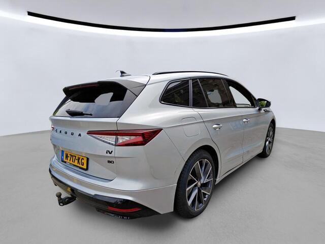 Skoda Enyaq iV 80 Sportline / SOH 92%/ AUTOMAAT/ PANO/ TREKHAAK/ WAMRTEPOMP/ PARK.SENSOR.V+A/ CAMERA/ MEMORY SEAT/ STOELVERWARM./ DIGITAL DASH/ NAVI/ CLIMA