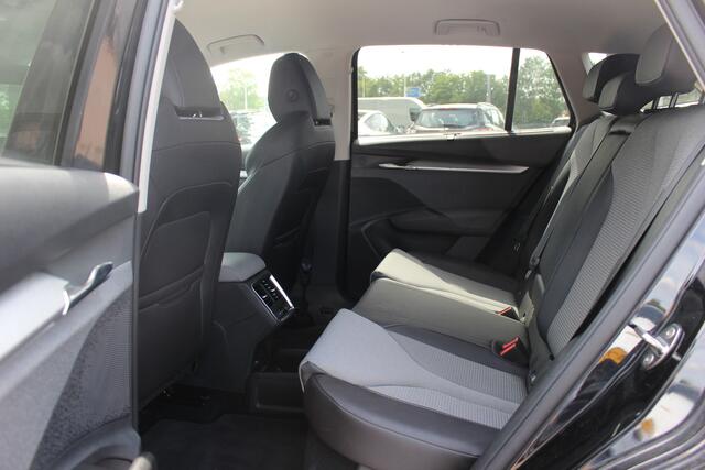 Skoda Enyaq iV 80 Limited Edition / SOH 93,3% / Camera / Warmtepomp / CarPlay / Keyless / 19'' / Dodehoek / Stoel+Stuurverwarming / DAB / ACC