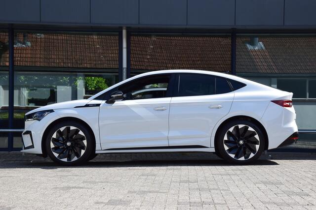 Skoda Enyaq iV Coupé 60 Sportline 180PK | Org. NL | BOVAG Garantie | SOH 91,81% | Trekhaak | Panoramadak | Stoelverwarming | Apple Carplay/Android Auto | Velgen 21'' | El. Kofferklep |