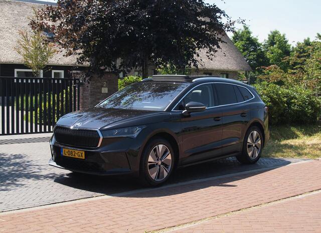 Skoda Enyaq iV 80 | Panoramadak | Head-Up Display | Trekhaak | Camera | ACC |