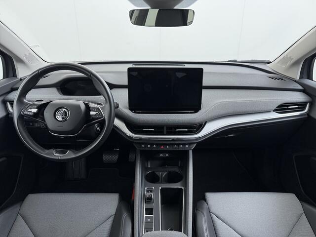 Skoda Enyaq iV 60 SOH 91% Warmtepomp Adap.Cruise Stuur+Stoelverwarming Camera 3-Zone Ecc Navi Apple Carplay Android Auto Keyless Advanced Pdc Lane Assist Dodehoek Assist Lmv 19" Bluetooth DAB Virtual Cockpit Verkeersbord Detectie 1e Eigenaar Origineel Nederlandse Auto D