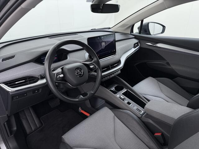 Skoda Enyaq iV 60 SOH 91% Warmtepomp Adap.Cruise Stuur+Stoelverwarming Camera 3-Zone Ecc Navi Apple Carplay Android Auto Keyless Advanced Pdc Lane Assist Dodehoek Assist Lmv 19" Bluetooth DAB Virtual Cockpit Verkeersbord Detectie 1e Eigenaar Origineel Nederlandse Auto D
