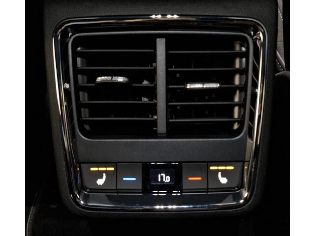 Skoda Enyaq iV 80 Sportline Trekhaak / Camera / Navigatie
