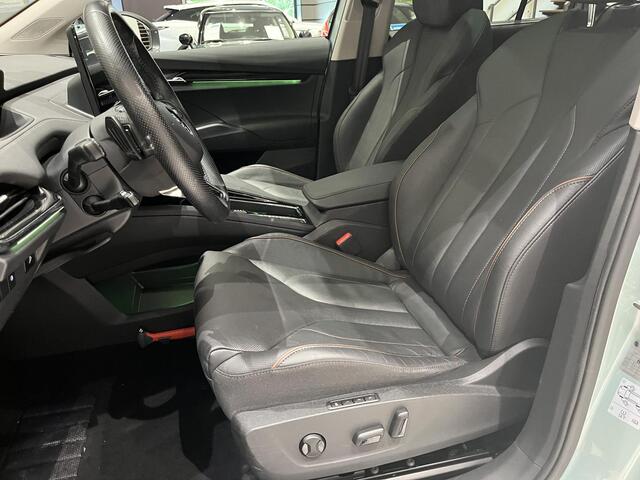 Skoda Enyaq iV 60 | SOH 94,4% | Navi | Panoramadak | Leder interieur | Elektrische trekhaak | Sport pack | Comfort pakket | Comfort stoelen |