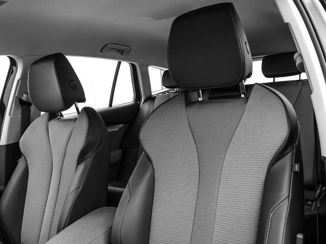 Skoda Enyaq iV 50 Selection 150pk · SOH 92,9% · Apple/Android Car Play · Camera · Navigatie · Cruise Control · 19'' Inch ·