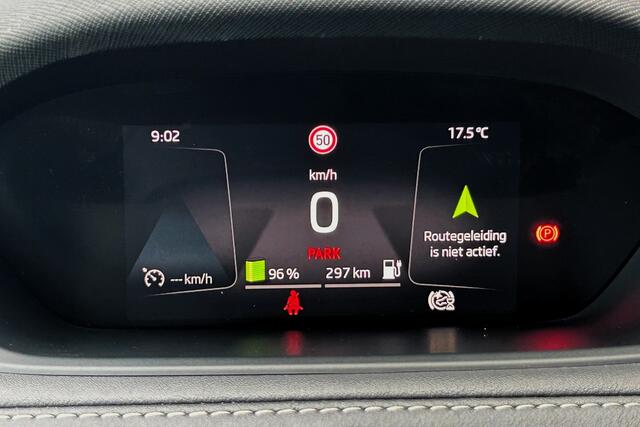Skoda Enyaq iV 60 Sportline PANO LED KEYLESS 20"