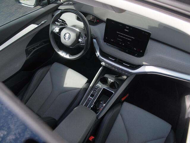 Skoda Enyaq iV 80 | Panoramadak | Camera | Sfeerverlichting | ACC | NL-Auto |