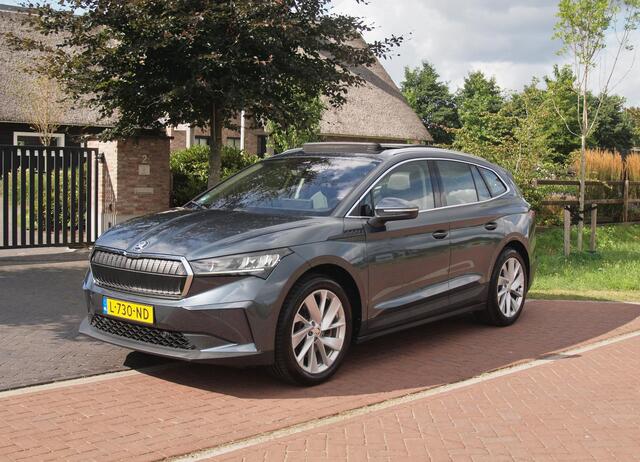 Skoda Enyaq iV 80 | Panoramadak | Camera | Sfeerverlichting | ACC | NL-Auto |