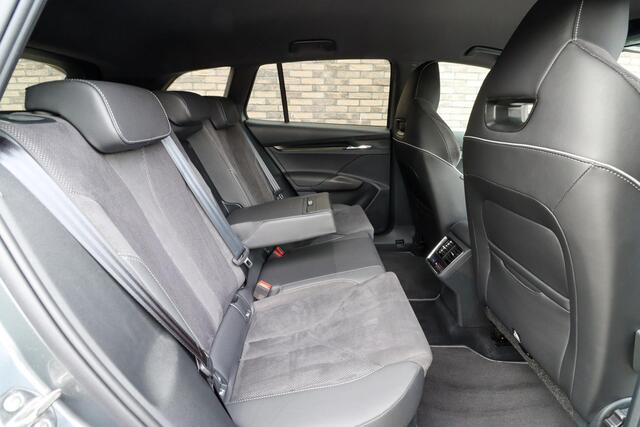 Skoda Enyaq iV 80 Sportline | SoH 98% | Crystal Face | Adaptieve cruise | Rijklaarprijs - incl.garantie