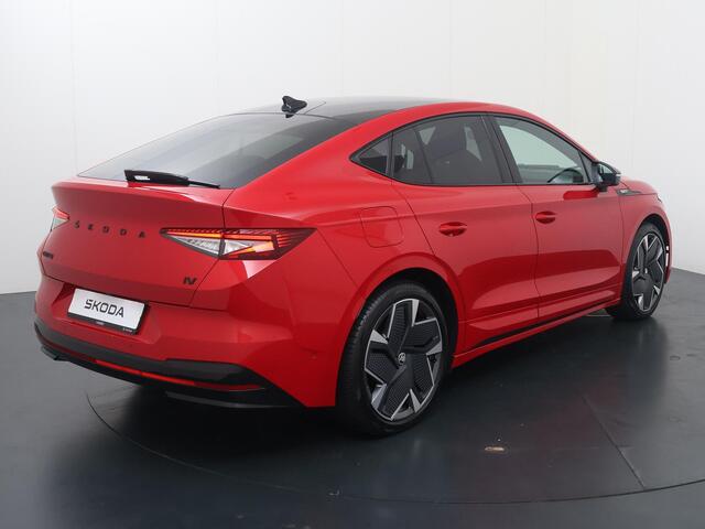 Skoda Enyaq iV Coupé 80 RS | 299 PK | SoH 92% | Adaptive Cruise Control | Achteruitrijcamera | Panoramadak | Matrix LED | Canton Audio | Volleder | Keyless Entry | Climate control | Draadloze telefoonlader | Elektrische achterklep | Navigatiesysteem | Sfeerverlichting | Stuur- & Stoelverwarming | Apple Carplay / Android Auto |