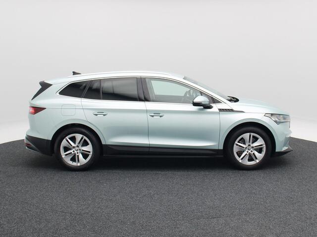 Skoda Enyaq iV 80 | Carplay | Cruise Control | Stoel- en Stuurverwarming | Leder Bekleding | Camera | Navigatie | 19 Inch