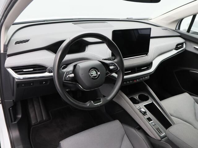Skoda Enyaq iV 60 180 Pk | Panoramadak | Crystal Light LED | Stuur- en Stoelverwarming | Privacy Glass | Camera | 21 Inch