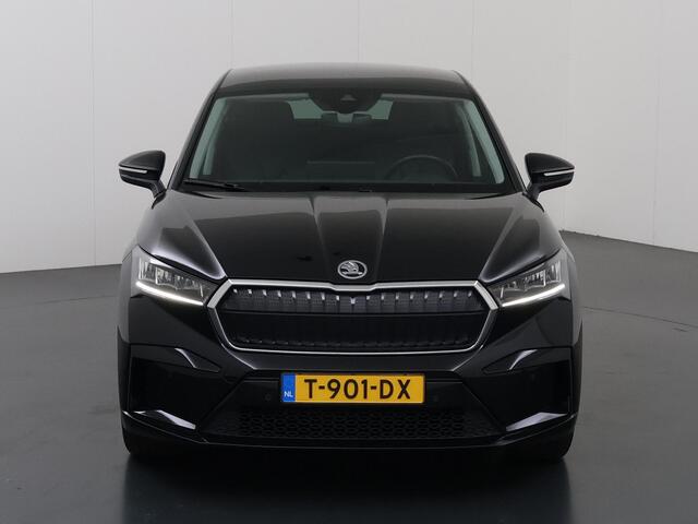 Skoda Enyaq iV Coupé 80 Business Edition | SOH 94% | Panoramadak | Stoel/Stuurverwarming | Adaptieve Cruise Control | Lederen bekleding | Achteruitrijcamera |