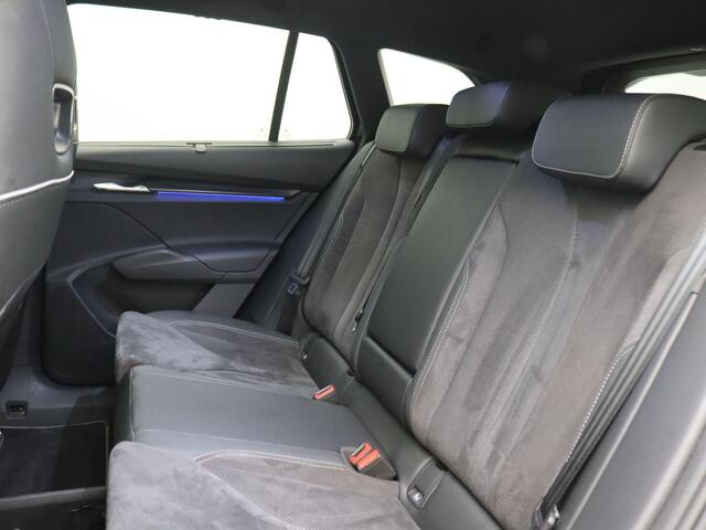 Skoda Enyaq iV 80 Sportline 204PK Aut. SOH 94,61%, Panoramadak, Trekhaak, Matrix LED Verlichting, Crystal Face, Memorystoel, 20" LM Velgen