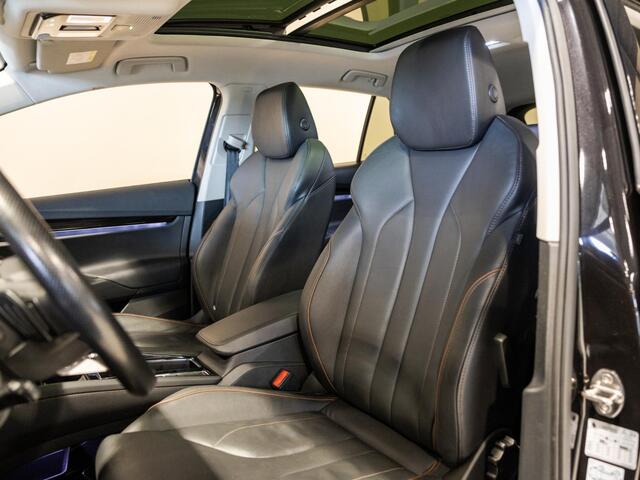 Skoda Enyaq iV 60 SOH 91% / 180pk / Panorama dak / Trekhaak / Warmtepomp / Dodehoek herkenning /