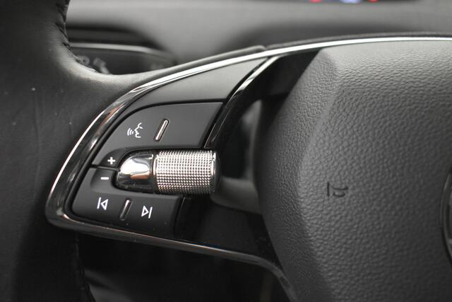 Skoda Enyaq iV 60 Camera EL Trekh Stoelverwarming Keyless
