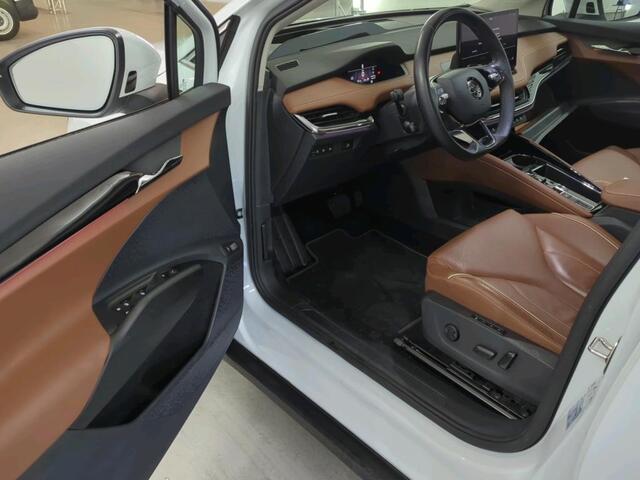Skoda Enyaq iV 80 | Geen import | Trekhaak | Panoramadak