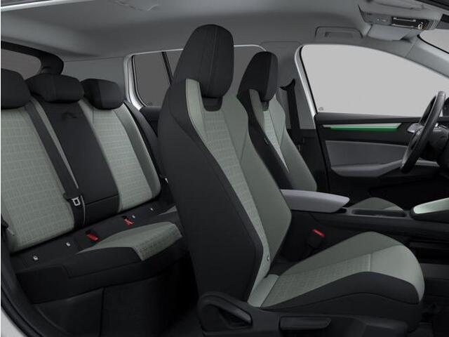 Skoda Epiq Hero 55 | 211 PK | Achteruitrijcamera | Adaptive cruise control | LED Matrix | Stoelverwarming