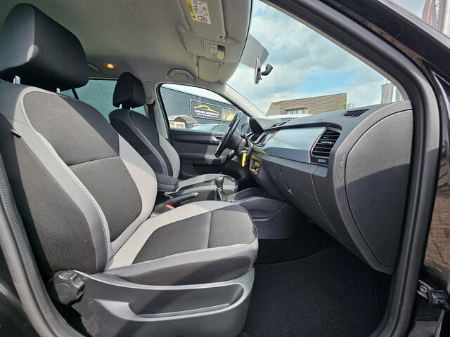 Skoda FABIA Combi 1.2 TSI First Edition Style CRUISE CONTROL|AIRCO|BLUE TOOTH TELEFONIE|ELEKTRISCHE PAKKET|GETINT GLAS|16 INCH|DEALER ONDERHOUDEN Maandag tot Vrijdag geopend van 09.00 uur tot 20.00 uur en Zaterdag van 09.00 tot 18.00 uur