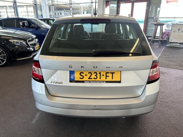 Skoda FABIA Combi 1.0 TSI Style | 110 pk | Parkeersensoren | Climate control | Stoelverwarming | 6 versnellingen | Startbutton