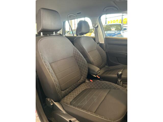 Skoda FABIA Combi 1.0 TSI Style | 110 pk | Parkeersensoren | Climate control | Stoelverwarming | 6 versnellingen | Startbutton