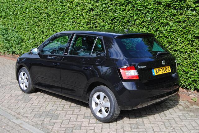 Skoda FABIA 1.2 TSI JOY Lage km stand, Airco , Cruise controle.