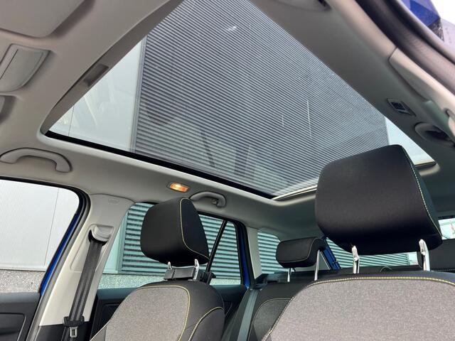 Skoda FABIA Combi 1.0 TSI 96pk Panoramadak/ Trekhaak/LED/Carplay