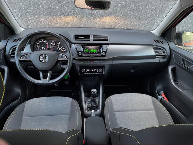 Skoda FABIA Combi 1.0 TSI 96pk Panoramadak/ Trekhaak/LED/Carplay