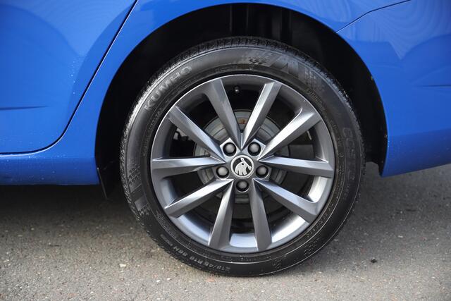Skoda FABIA Combi 1.0 TSI 96pk Panoramadak/ Trekhaak/LED/Carplay