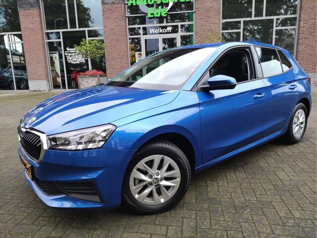 Skoda FABIA 1.0 TSI 110PK DSG Ambition Achteruitrijcamera - Parkeersensoren - stoelverwarming - LMV