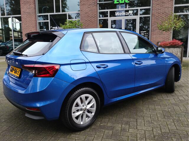 Skoda FABIA 1.0 TSI 110PK DSG Ambition Achteruitrijcamera - Parkeersensoren - stoelverwarming - LMV