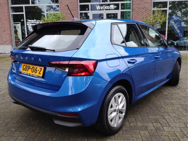 Skoda FABIA 1.0 TSI 110PK DSG Ambition Achteruitrijcamera - Parkeersensoren - stoelverwarming - LMV