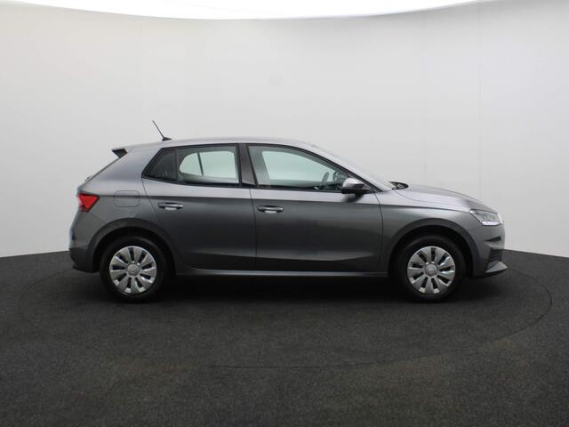 Skoda FABIA Active 1.0 TSI 95pk Airco, DAB, Radio, Bluetooth, Snelheidsbegrenzer, LED koplampen