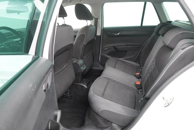 Skoda FABIA Combi BWJ 2021 1.0 TSI 96 PK Ambition APPLE CARPLAY / ANDROID AUTO / NAVI / AIRCO / CRUISE / PARKEERSENSOREN