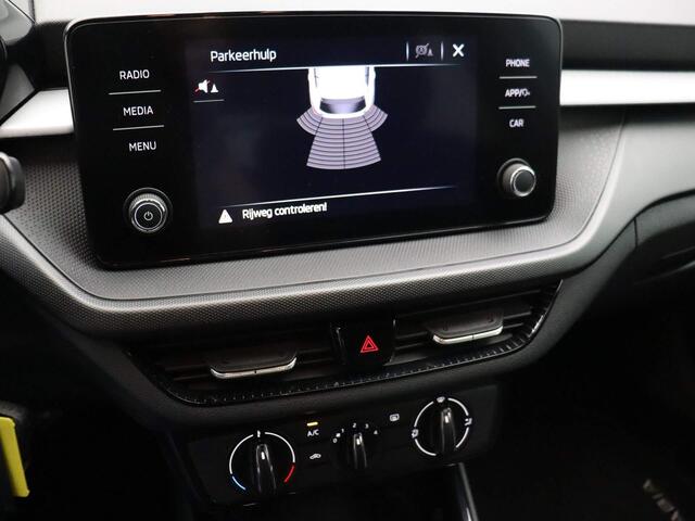 Skoda FABIA Ambition 1.0 TSI 95pk Cruise control, Airco, DAB, Radio, Parkeersensor achter, LED koplampen, App connect