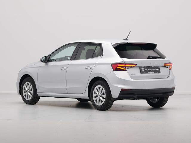 Skoda FABIA 1.0 TSI Greentech 95 5MT Business Edition | Achteruitrijcamera | Achteruitrijcamera | Chromen raamlijsten