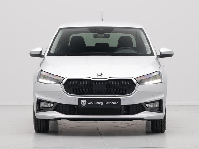 Skoda FABIA 1.0 TSI Greentech 95 5MT Business Edition | Achteruitrijcamera | Achteruitrijcamera | Chromen raamlijsten