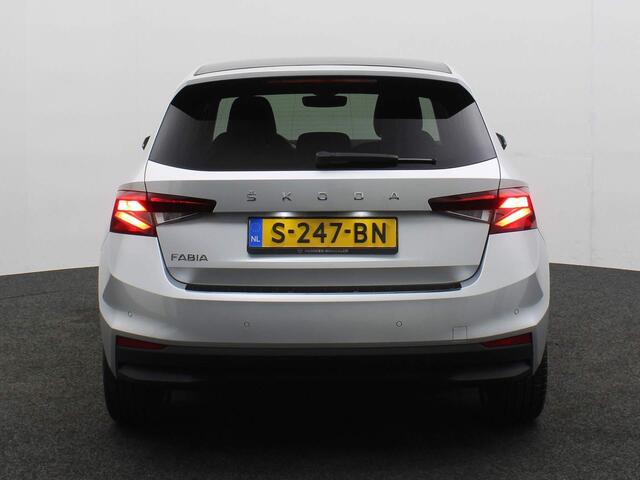 Skoda FABIA Business Edition 1.0 TSI 95pk Panoramadak, Adaptive cruise control, Navigatie, Parkeersensoren, Airco, DAB, Radio, LED koplampen, Stoelverwarming, Verwarmde voorruit