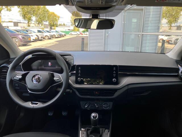 Skoda FABIA Essence 1.0 TSI 95 pk | Airconditioning | Parkeersensoren | LED verlichting |