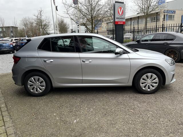 Skoda FABIA 1.0 Ambition// LED // CRUISE CONTROL // APPLE-ANROID AUTO // PDC //