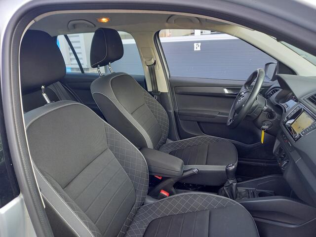Skoda FABIA Combi 1.0 TSI Ambition - NAVI - PARKEERSENSOREN - AIRCO - CRUISE - CARPLAY / ANDROID - 1 EIGENAAR - NL AUTO