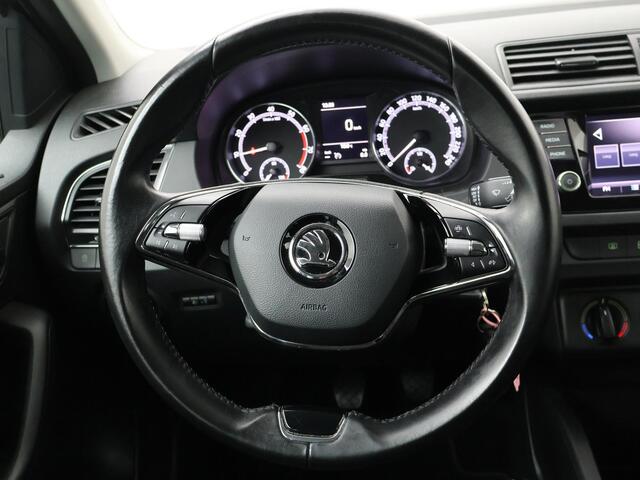 Skoda FABIA Combi 1.0 TSI Ambition |95 PK | Apple CarPlay / Android Auto | Parkeersensoren achter | Lichtmetalen velgen |