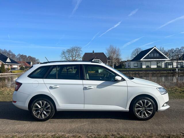 Skoda FABIA Combi 1.0 TSI Business Edition Lichtmetalen velgen / Airco / Cruise / Navi