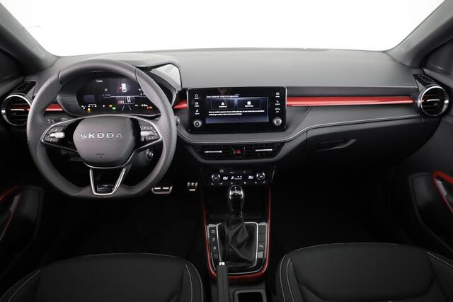 Skoda FABIA Monte Carlo 1.0 TSI 115 pk 7 versn. DSG | Adaptive Cruise Control | Dode hoek sensoren | Verwarmbare voorstoelen | Camera